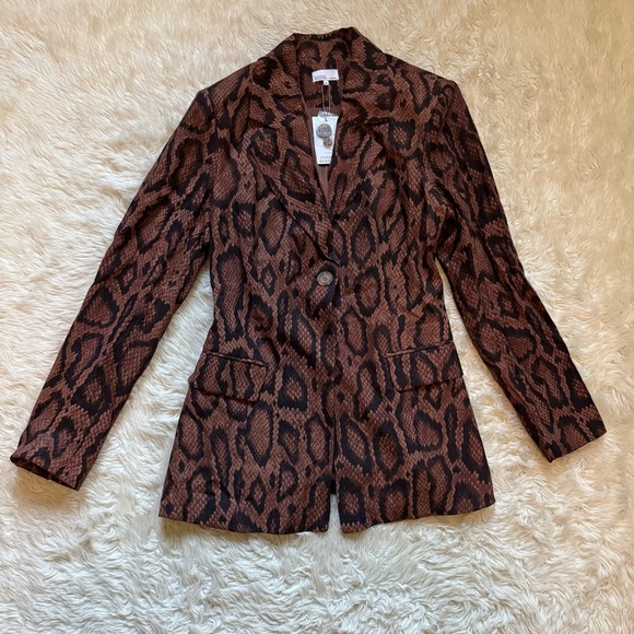 NWT Danielle Bernstein Shaped Blazer in Snake Print - Size 0 - Picture 3 of 8